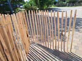 Staketenzaun aus Eiche