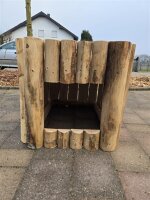 Hundehütte klein aus naturbelassenem Kastanienholz