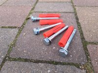 Dübel und Schrauben inkl Scheiben für Bodenhülsen 4 Stück