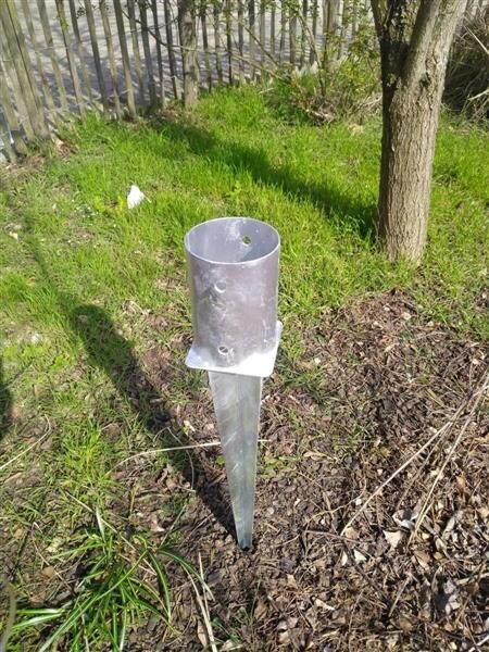 Einschlagbodenhülse rund für 100mm Rundholz Einschlagtiefe 60cm