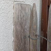 Querriegel 200cm aus Kastanie, halbiertes Rundholz geschliffen