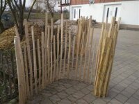 Kastanie Staketenzaun Dolomit 100/140 cm hoch, 10m-Rolle, Lattabstand ca 4-6cm