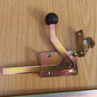 Beschlagsatz mit Anschraubkloben (inkl. Schraubenkit in Edelstahl) für ein einflügeliges Tor.